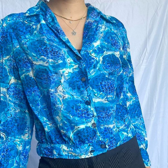 Vintage 80s Blue Floral Silk Button Down - Picture 4 of 4